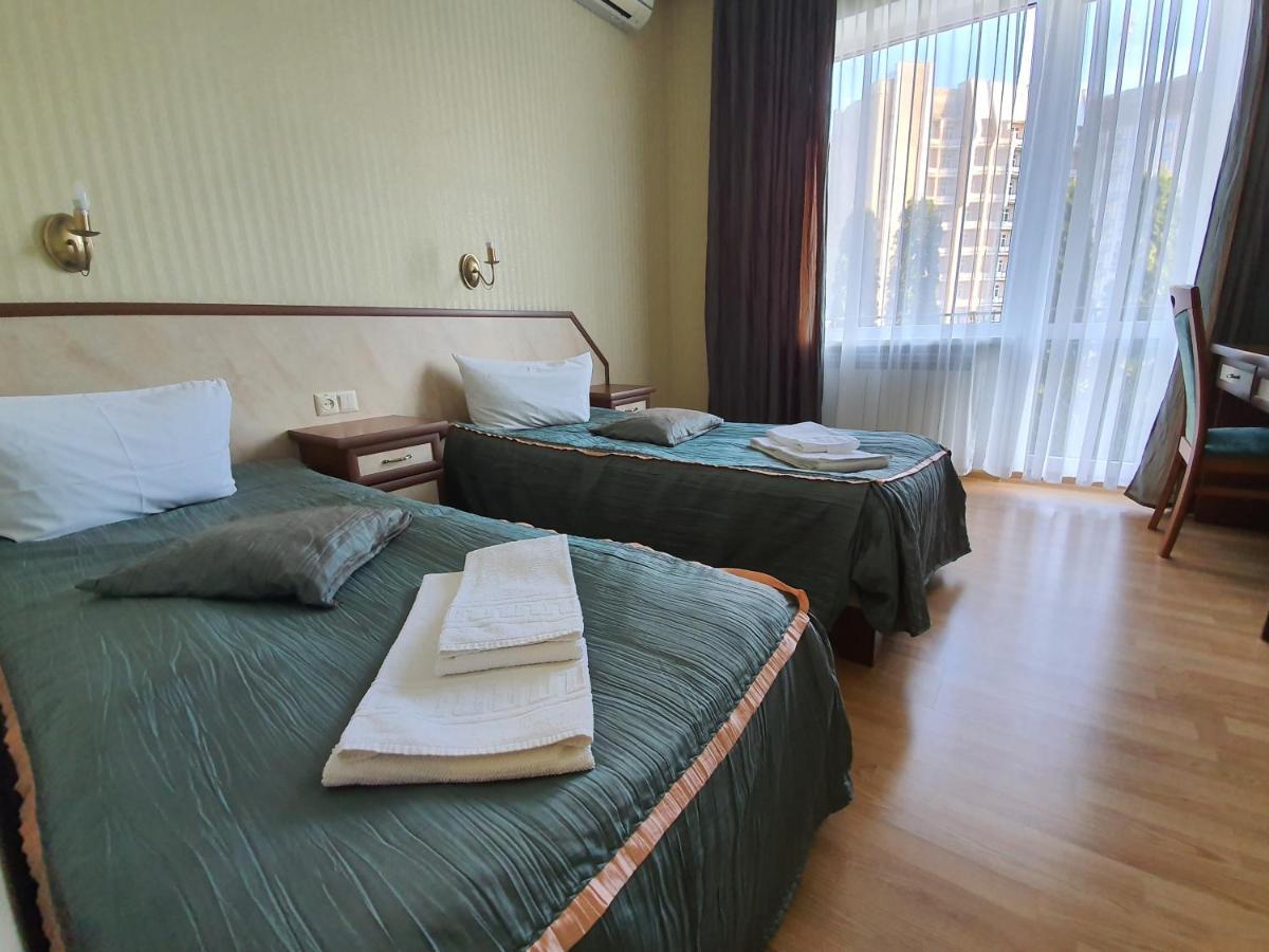 Hermes Resort Hotel With Medical Treatment Truskavets Eksteriør billede