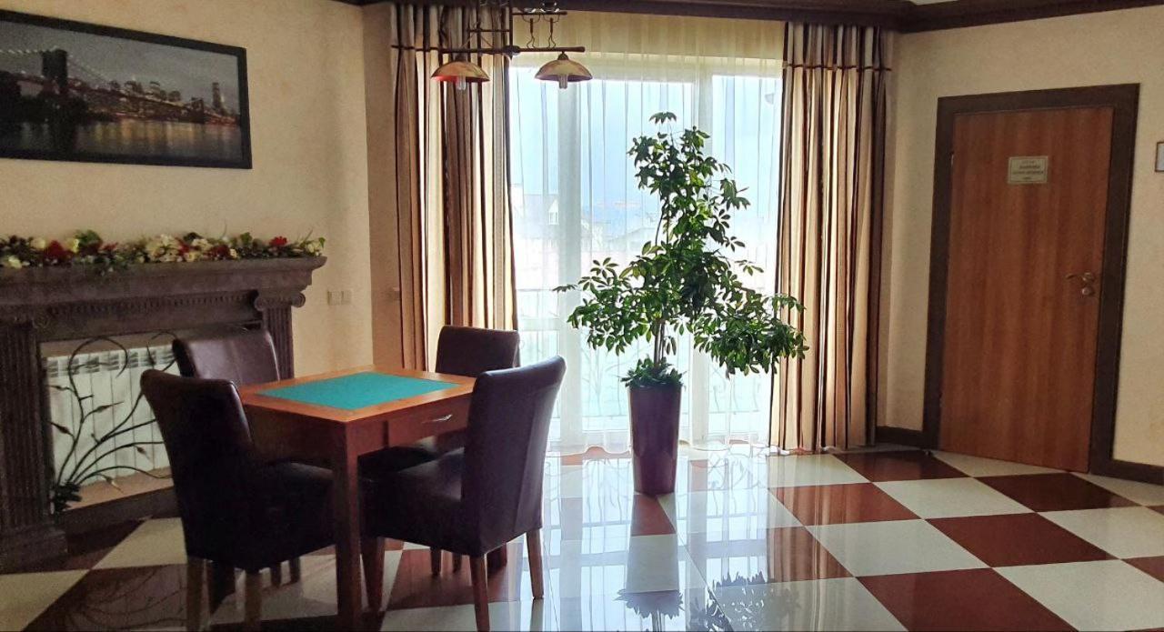 Hermes Resort Hotel With Medical Treatment Truskavets Eksteriør billede