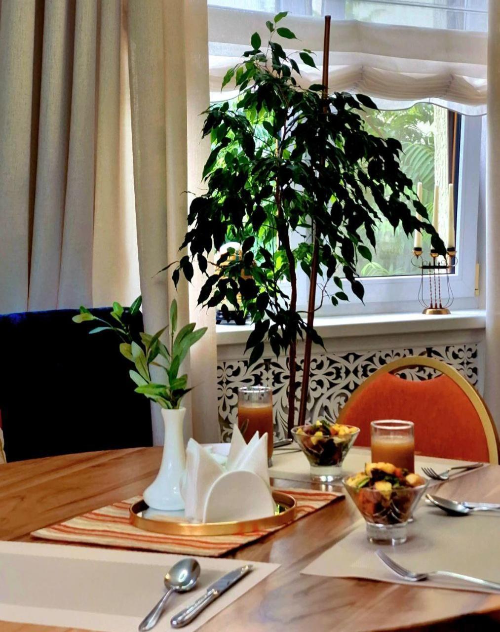 Hermes Resort Hotel With Medical Treatment Truskavets Eksteriør billede